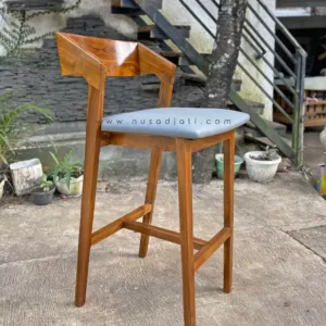 Kursi bar stool kayu jati by Nusadjati