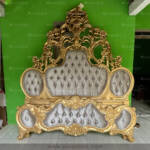 Dipan ukir kain bludru