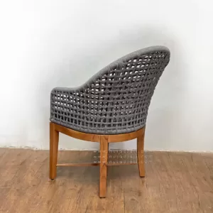 Kursi makan anyaman rope warna grey, rangka kayu jati, desain minimalis modern