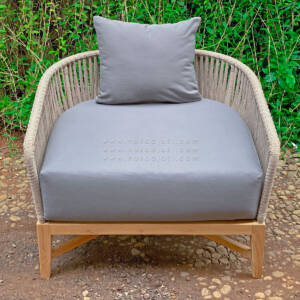 Sofa santai outdoor Baleria. material kayu jati dengan matras busa tebal 20cm