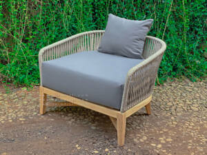 Sofa santai outdoor Baleria. material kayu jati dengan matras busa tebal 20cm