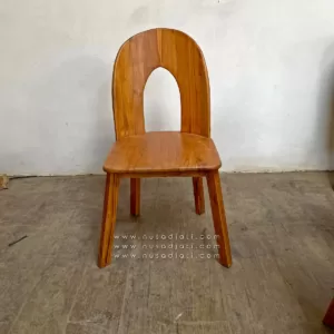 Brian - Kursi kayu modern cocok untuk cafe