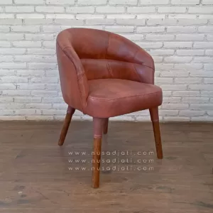 desain kursi makan Carlo Kursi Makan Model Vintage Kulit Sintetis