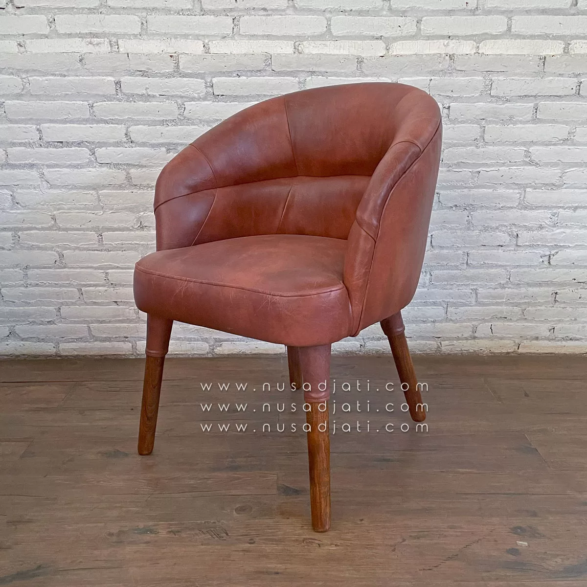 Carlo-Desain-Kursi-Makan-Model-Vintage-Jok-Kulit-Sintetis-003 Carlo Kursi Makan Model Vintage Kulit Sintetis