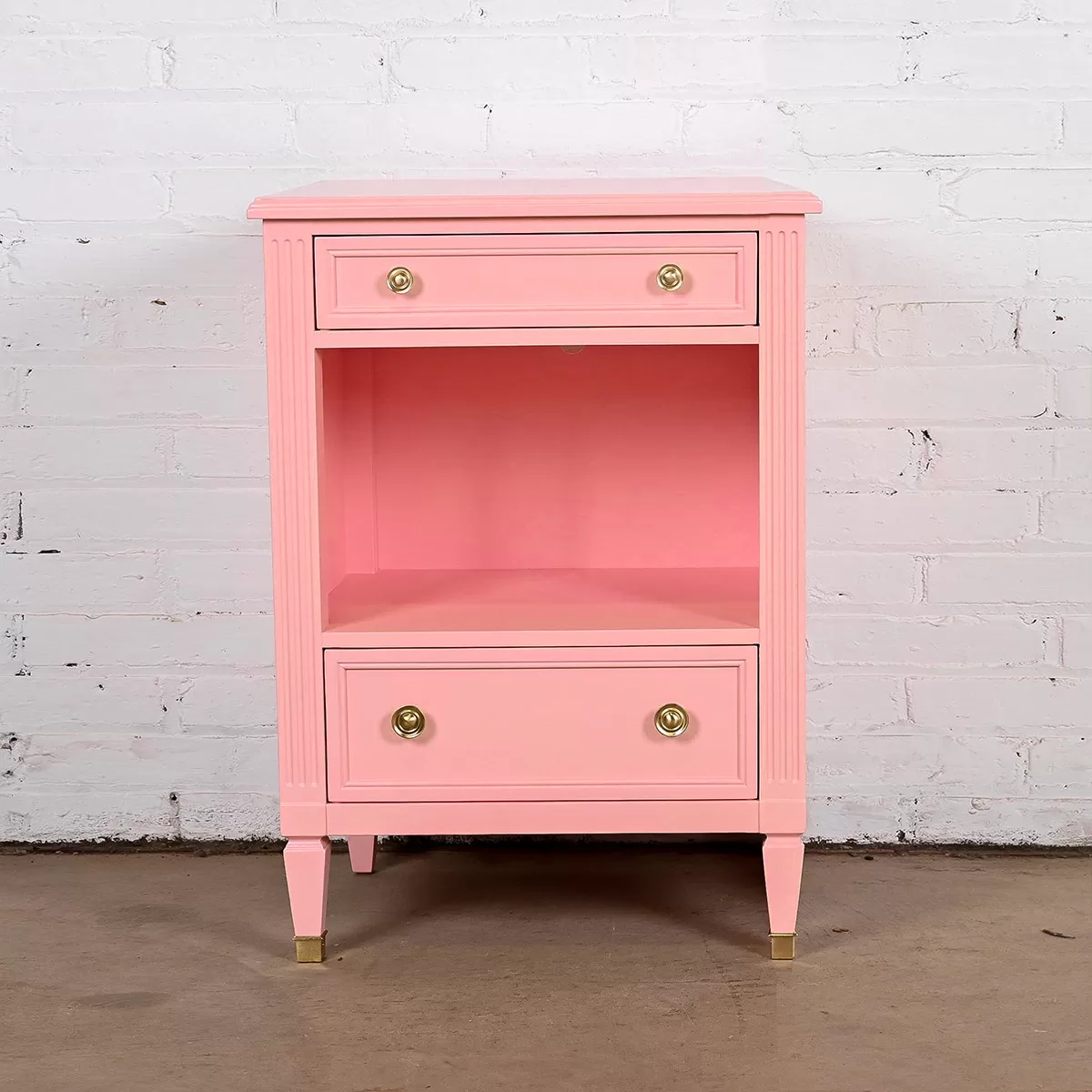 Meja-Lampu-Nakas-Minimalis-Ella-001 Meja Lampu Nakas Minimalis Ella