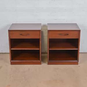 Meja Samping Minimalis Emma Natural Walnut