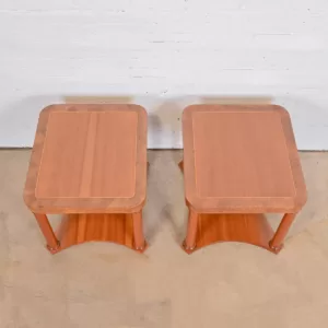 Nakas Antik Bahan Kayu - Evan