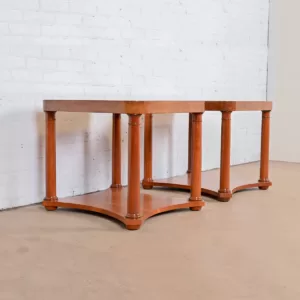 Nakas Antik Bahan Kayu - Evan