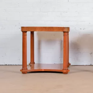 Nakas Antik Bahan Kayu - Evan
