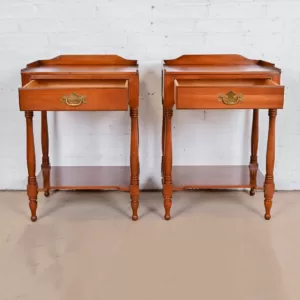 Nakas Kayu Jati Bob Natural Walnut