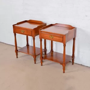 Nakas Kayu Jati Bob Natural Walnut