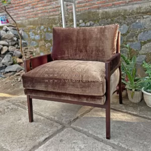 Sofa Single Desain Klasik Modern Kain Bludru