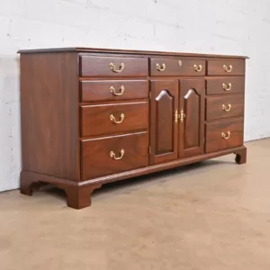 Bufet Kayu Jati - Clio By Nusadjati