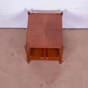 Hank - Nakas Unik Desain Antik