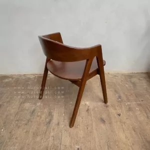 Kursi Cafe Kayu Jati Solid Letter A