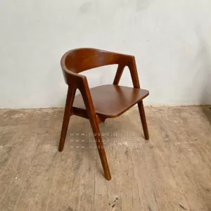 Kursi Cafe Kayu Jati Solid Letter A