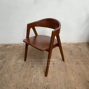Kursi Cafe Kayu Jati Solid Letter A