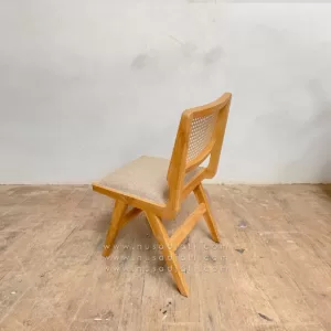 Mira - Kursi Cafe Rotan Desain Unik