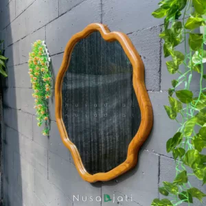 Nila – Cermin Dinding Kayu Aesthetic