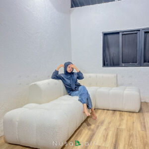 Sofa Minimalis Bouncle Snow White