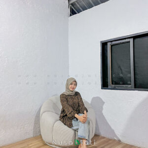 Sofa Aesthetic Labu Bludru Salur Beige