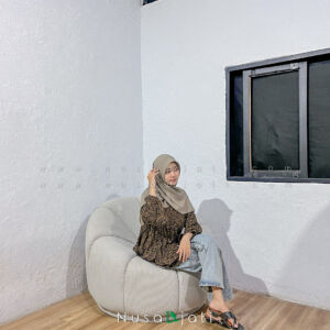 Sofa Aesthetic Labu Bludru Salur Beige