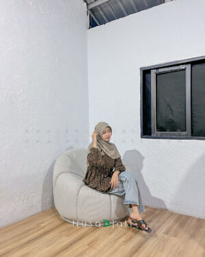 Sofa Aesthetic Labu Bludru Salur Beige
