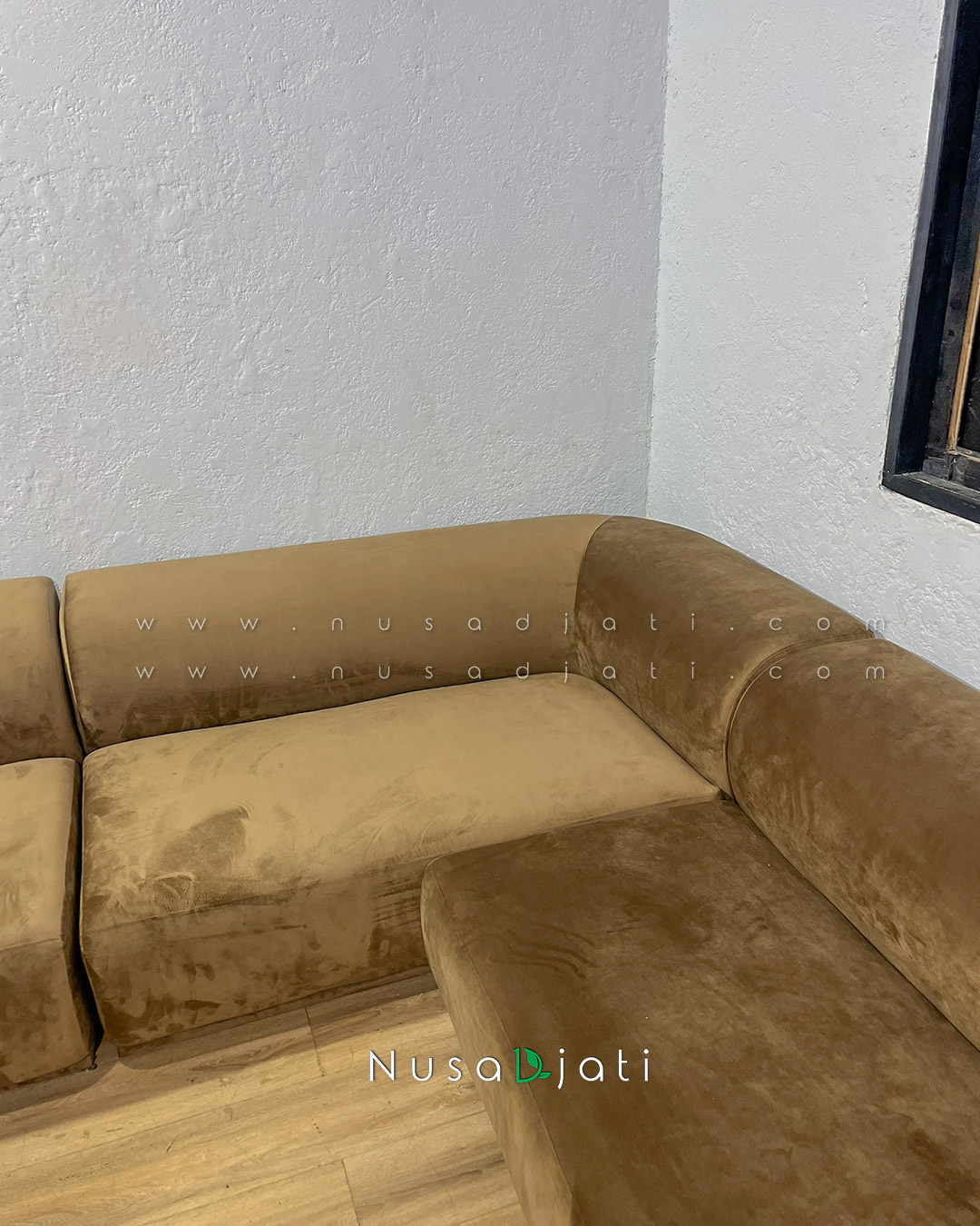 Large Sofa Curved Freya Large Sofa Curved Freya
